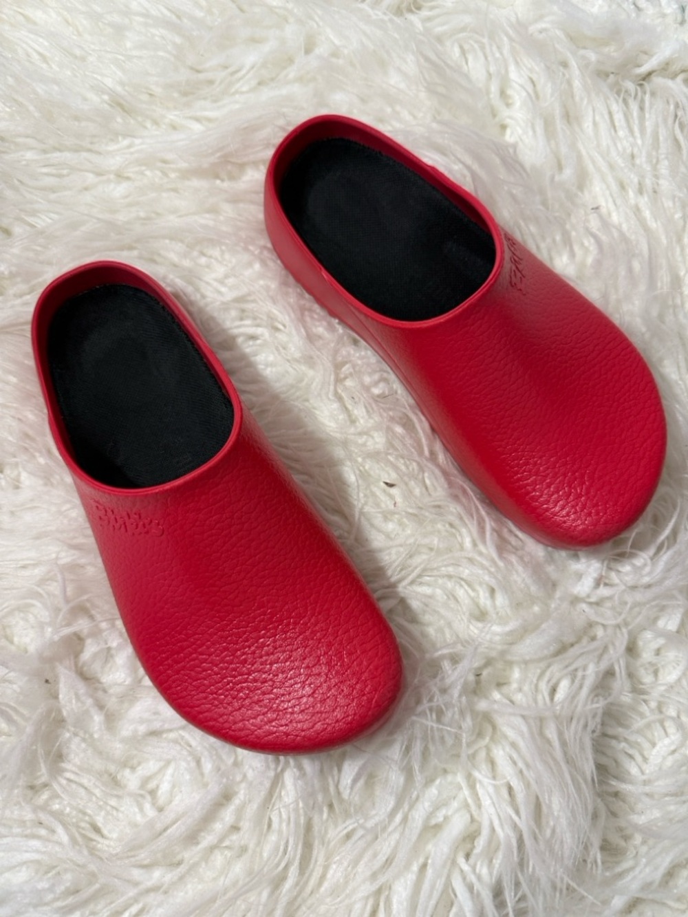 Birkenstock Red Waterproof Slip-On Clog size 8 - Picture 2 of 9